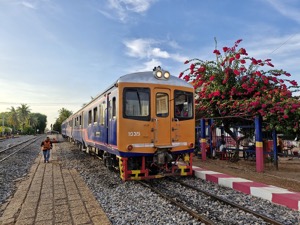 Battambang to Phnom Penh by train