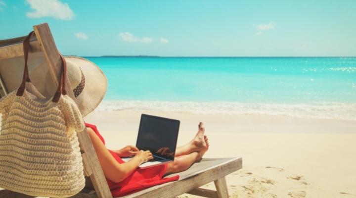 What Is Remote Work? - The Ultimate Guide for Beginners