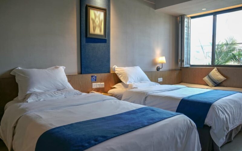 How to Book a Cheap Hotel in 2025