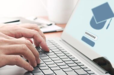 10 High-Paying Remote Jobs for College Students
